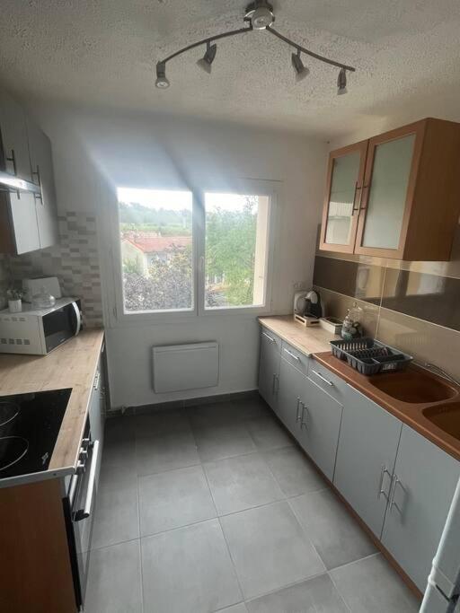 Bel Appartement Neuf, Bien Situe Carcassonne Luaran gambar